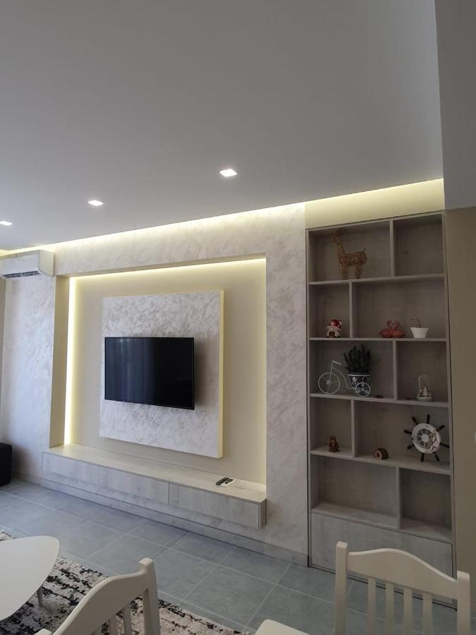 Deluxe Apartment Vlore Bagian luar foto
