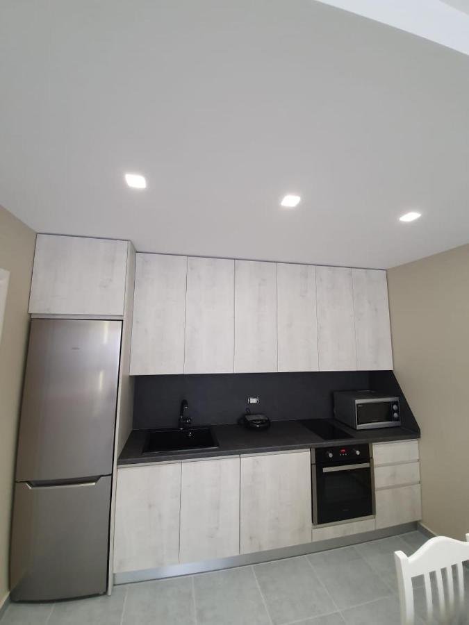 Deluxe Apartment Vlore Bagian luar foto