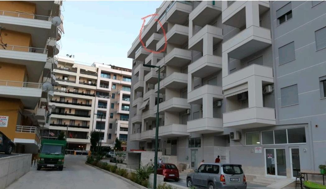 Deluxe Apartment Vlore Bagian luar foto